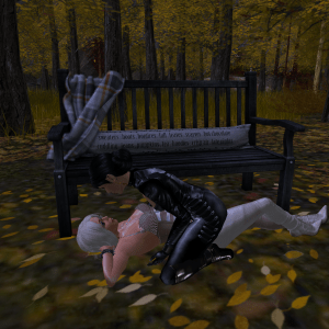 Diomita and Jenny cuddling at The Trace Too (1)