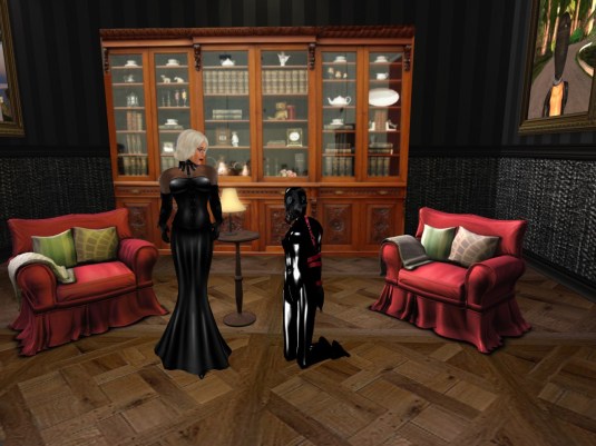 Lady Diomita and the "sculpture"