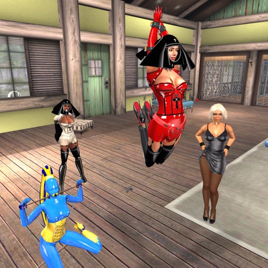 Feb 11th: A short spontaneous bondage night on my rezz day with slave cecy, slave Flo and sklavin Gebby