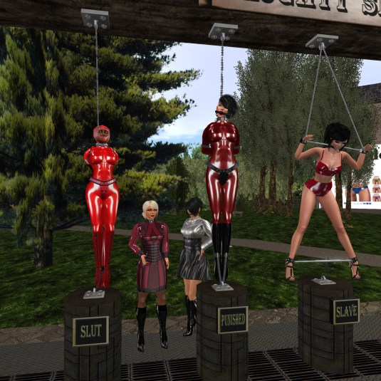 April 7th at Lochme: from left to right: slave Flo, Diomita, Jenny, sklavin Gebby and Euro bondage slut Poison