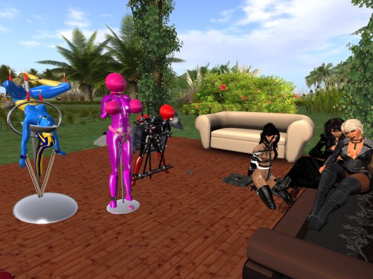 April 14th: Relaxing at home with slaves cecy, Gbby and Flo and with Gwen