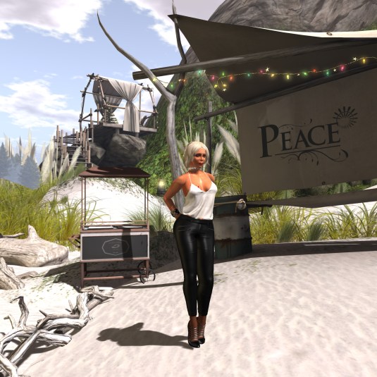 May 22nd: Diomita at the beach of Alki