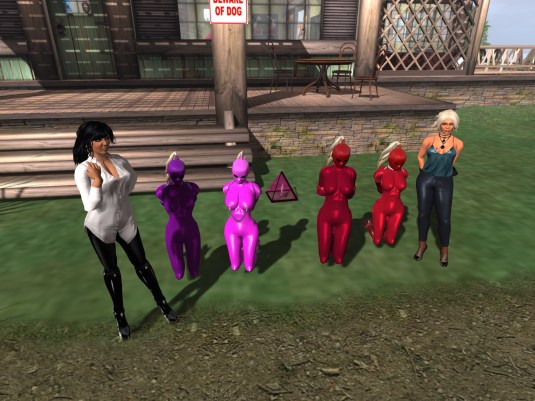 May 23rd: Jenny, Diomita and the slaves at home