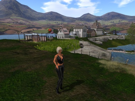 July 31st: Diomita exploring "Beautiful 4 Seasons" (1)