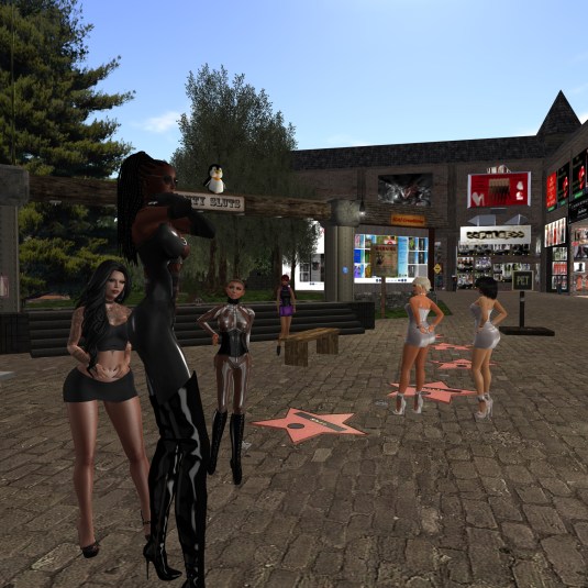 August 21st: Jenny and Diomita in a dangerous game at Lochme (what a giantrice (!))