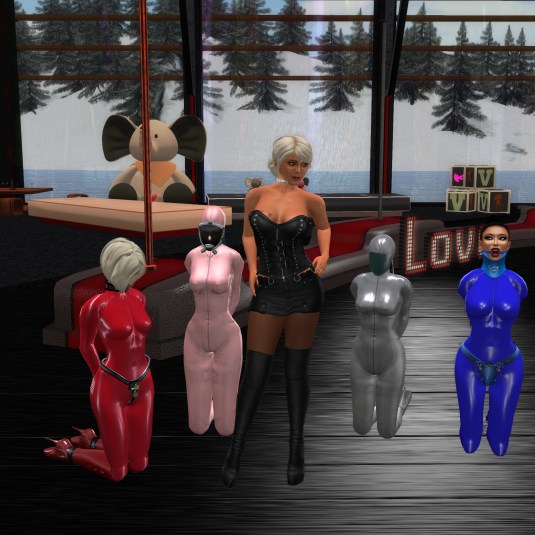 October 8th at DaD: Mistress Diomita with Jenny, Vero, slave Adarra and Kitty