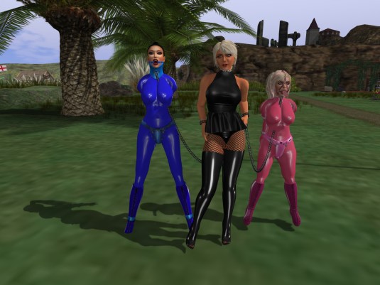 Ocotber 1st at home: slavin C and slave Adarra presenting the slave's October outfit