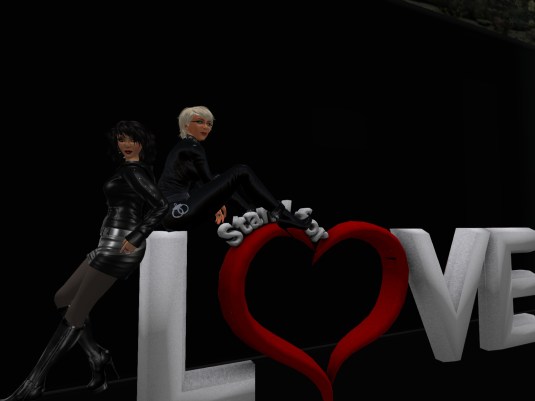 Novmber 8th: Mistress Jenny and Diomita in Duet - still in love