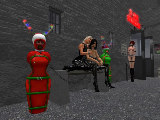 December 19th: slave cecy, Diomita, slave Flo and Mistress Jenny at Gwen's storage