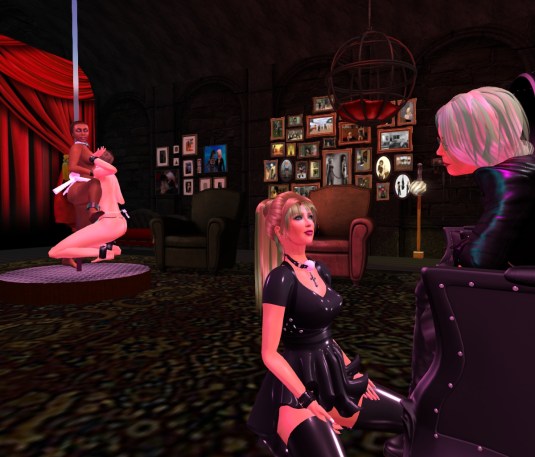 Feb 2nd at our club: Diomita with Angelique, slaves Flo and cecy dancing in the background