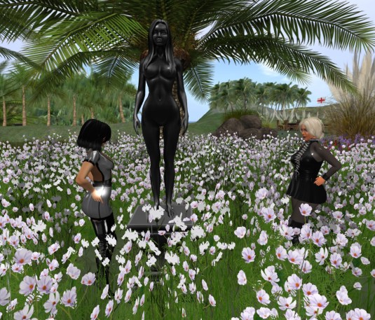 Feb 25th at home: Mistress Jenny and Diomita at the statue of the black woman